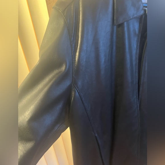 Worthington Leather Jacket. Zips with ease. Size large. Excellent new condition. - Picture 7 of 14